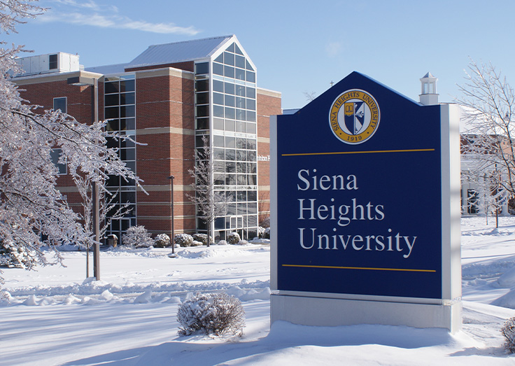 澳门在线博彩 Winter Campus Photo - Fall 2024 Academic Achievement Lists Announcement